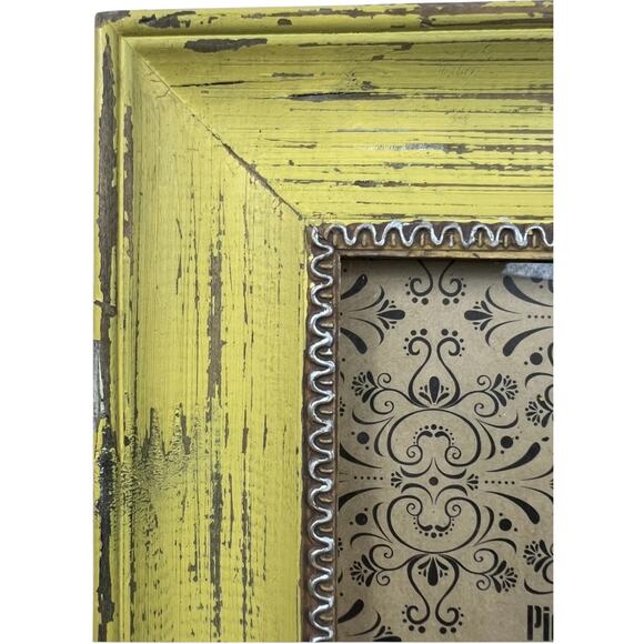 Pier 1 Imports Country Wood Yellow Frame Metal Flower Holds 5x7 Picture - Picture 3 of 4